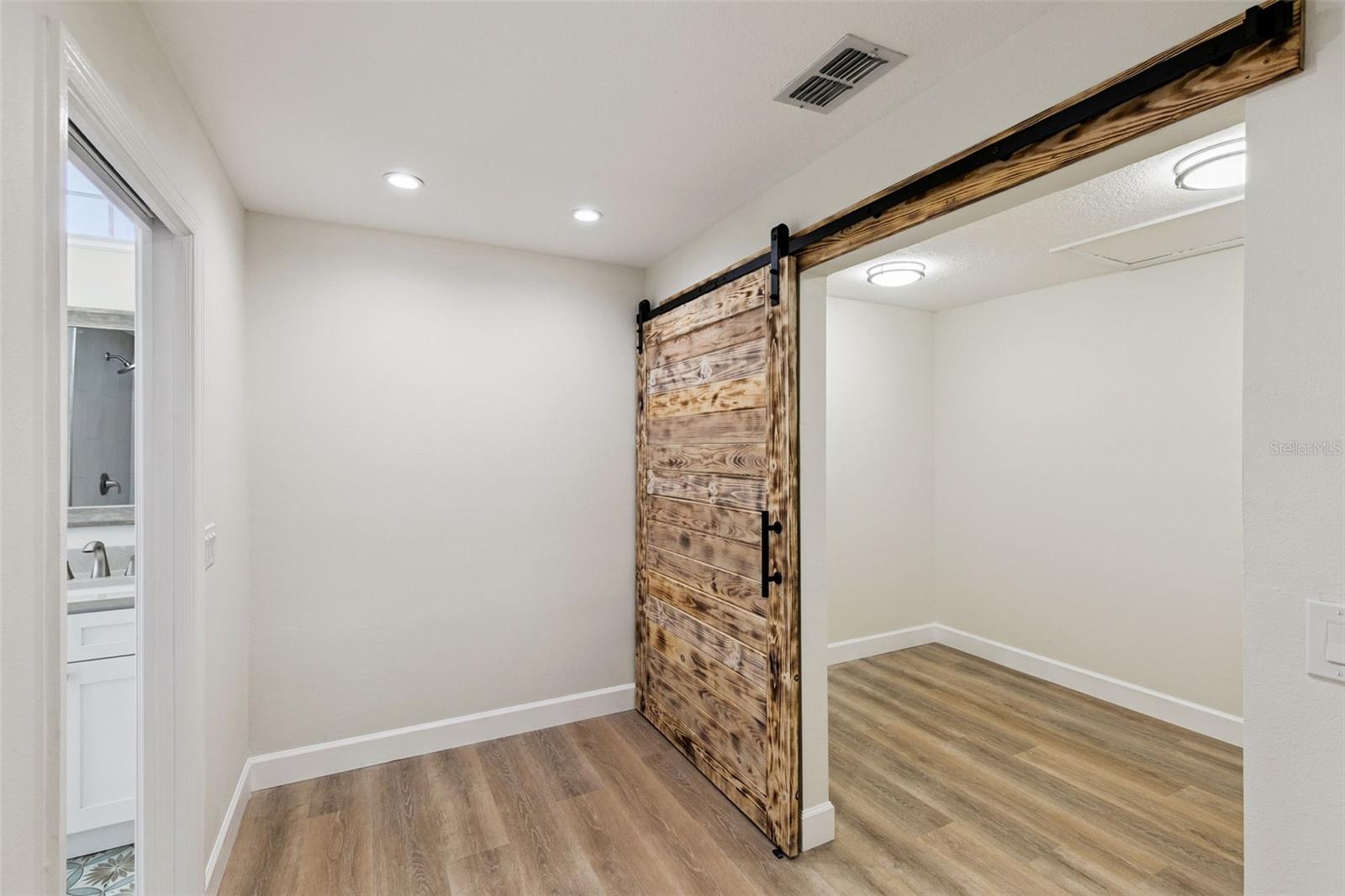 LAKE TUSKAWILLA PH 1 - Residential