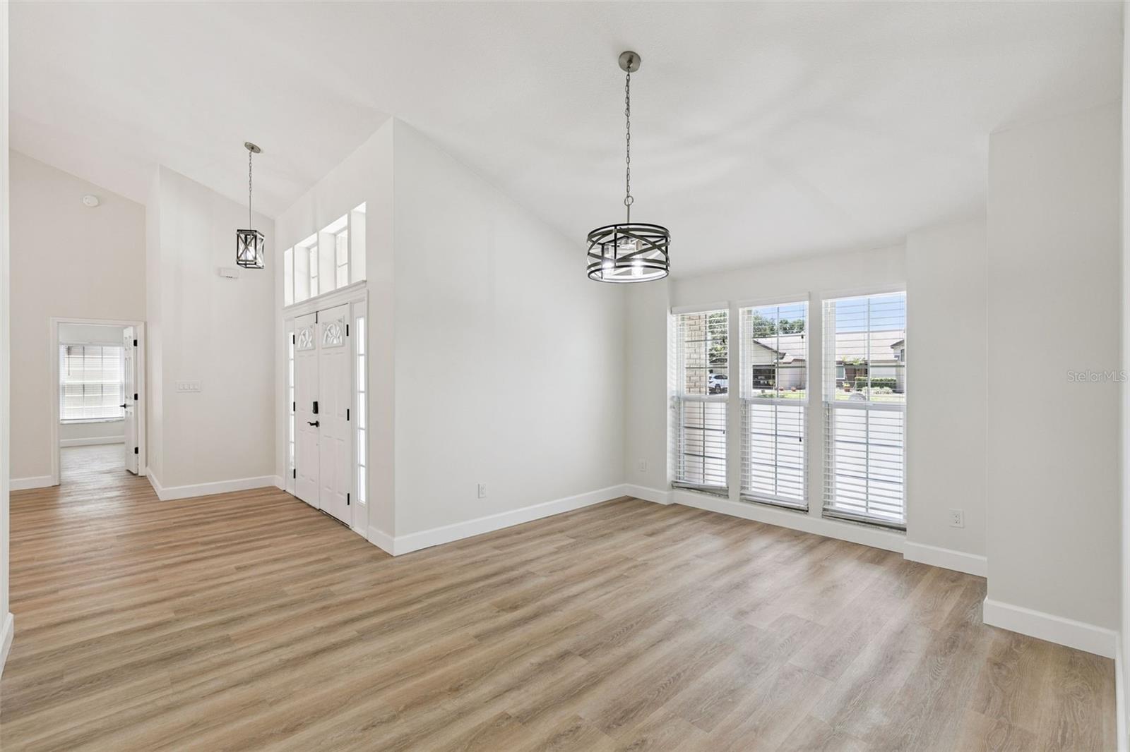 LAKE TUSKAWILLA PH 1 - Residential