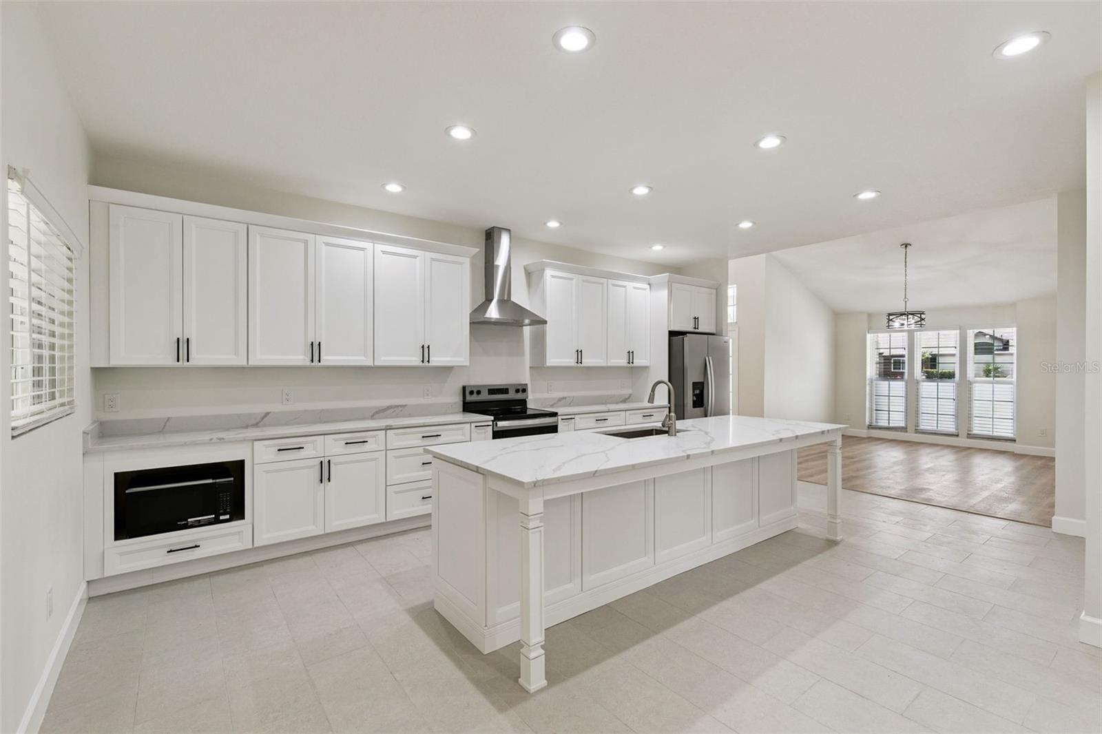 LAKE TUSKAWILLA PH 1 - Residential