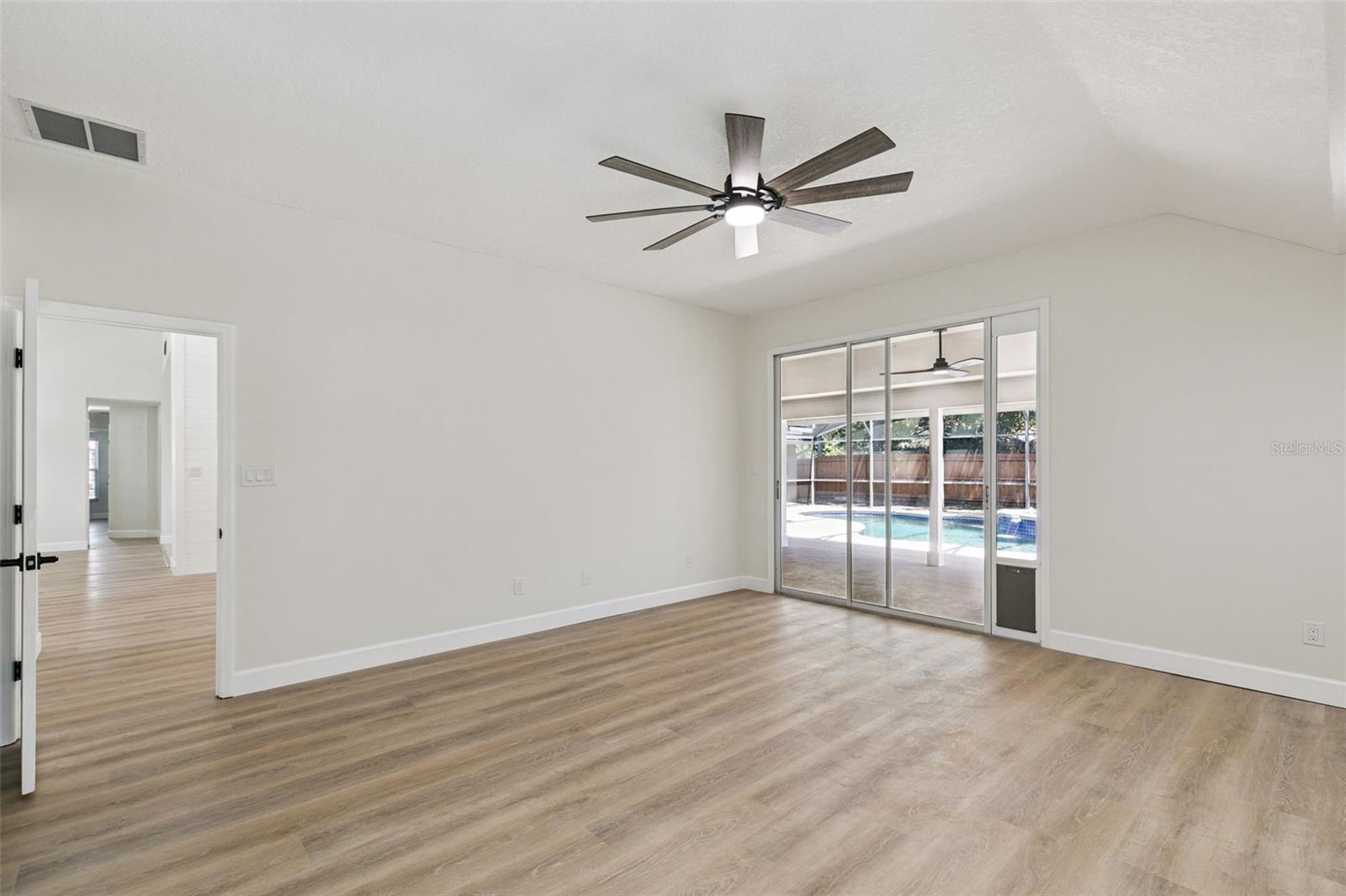 LAKE TUSKAWILLA PH 1 - Residential