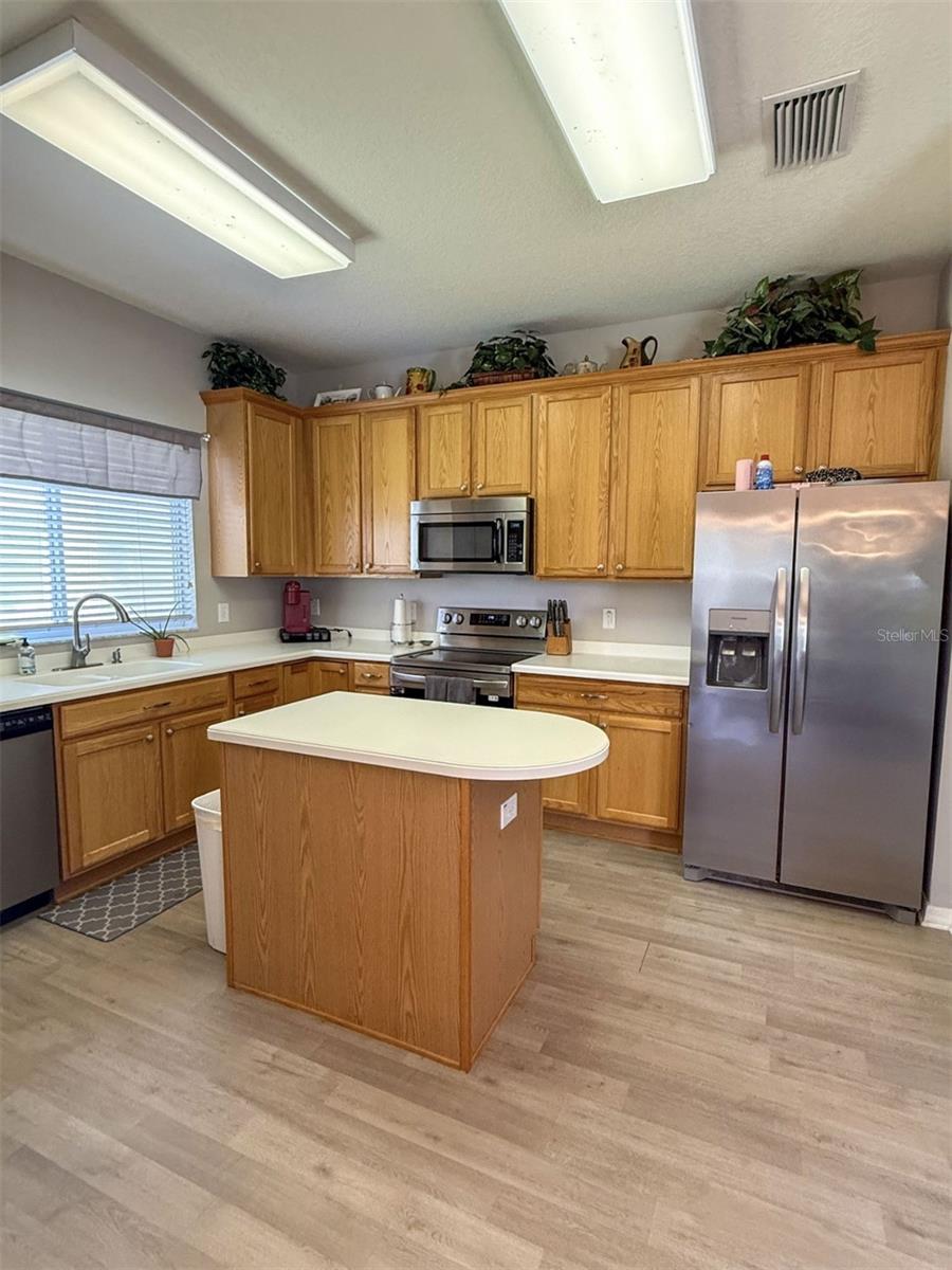BALLANTRAE VILLAGE 01 - Residential