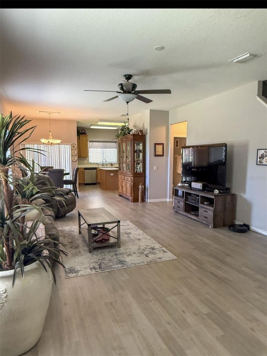 BALLANTRAE VILLAGE 01 - Residential