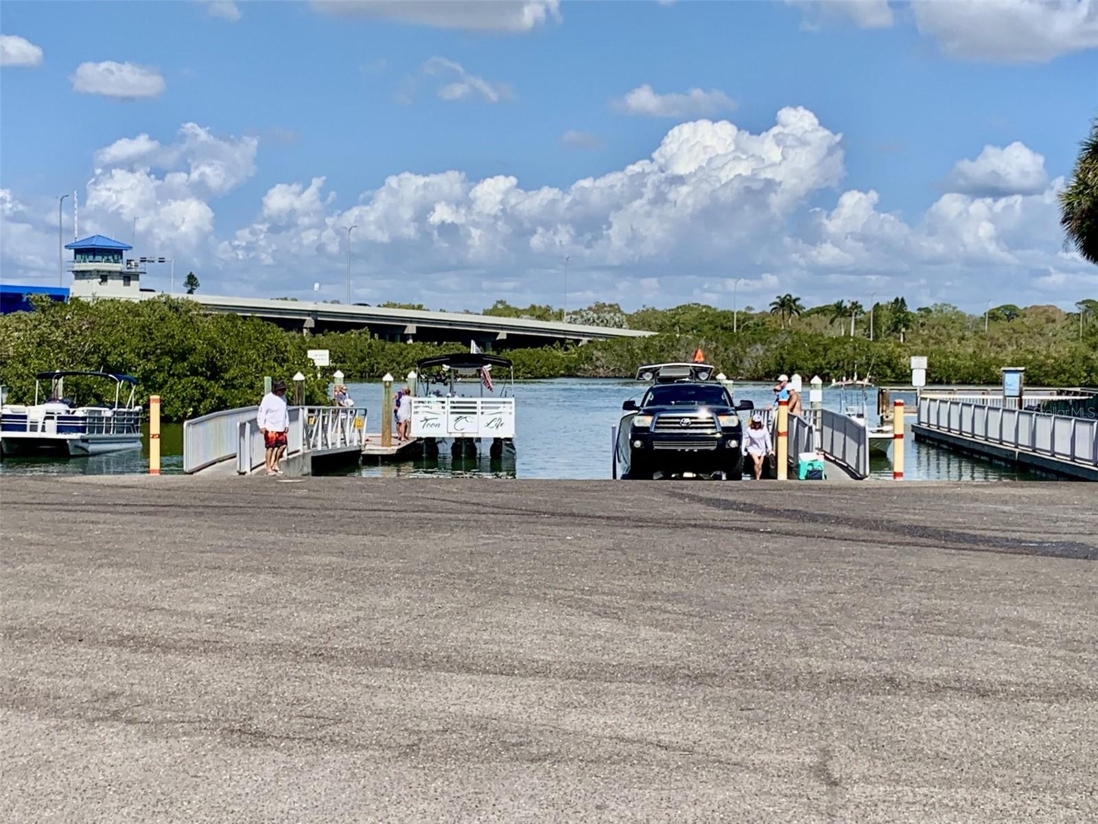 BAREFOOT BEACH RESORT OF INDIAN SHORES - Residential