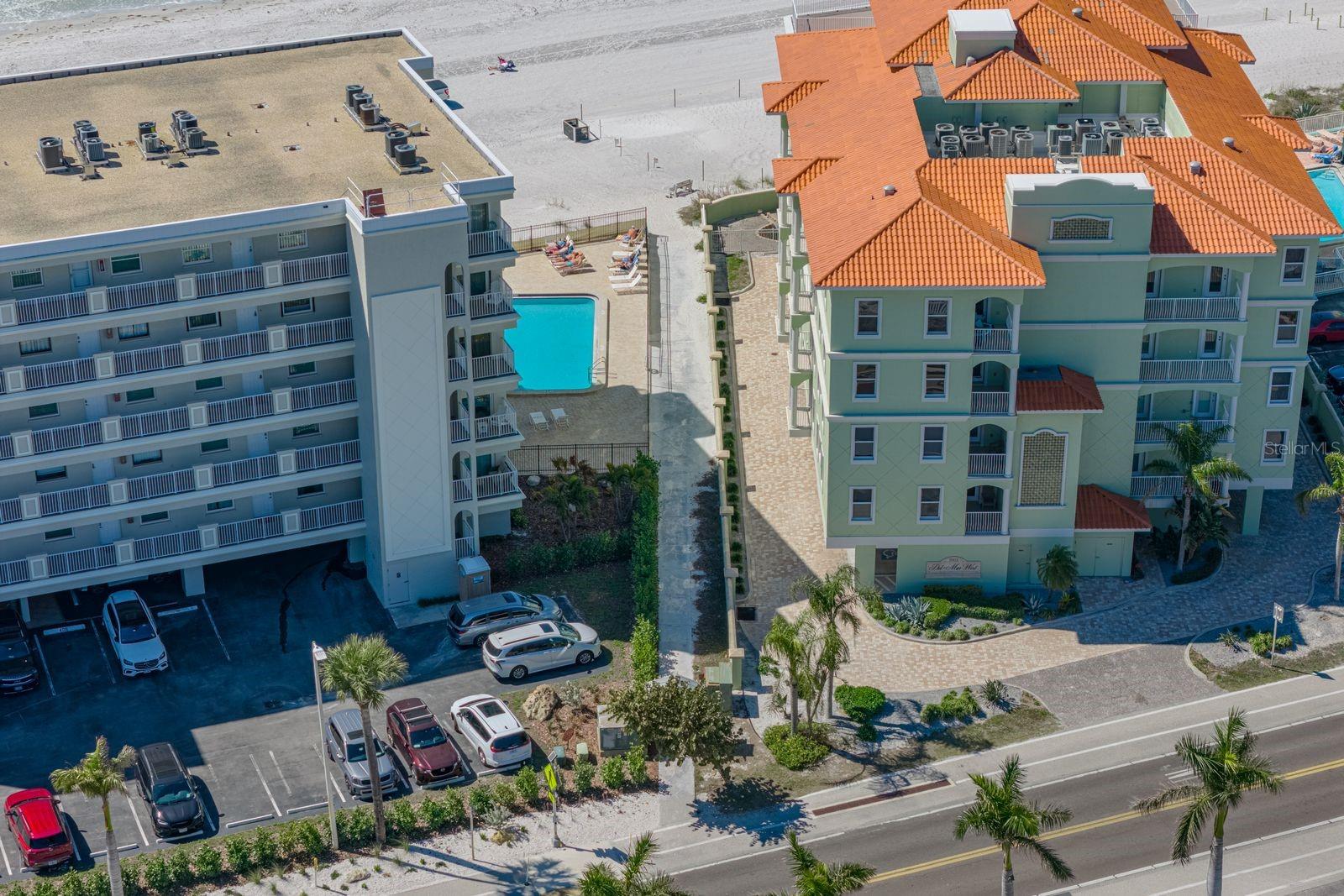 BAREFOOT BEACH RESORT OF INDIAN SHORES - Residential