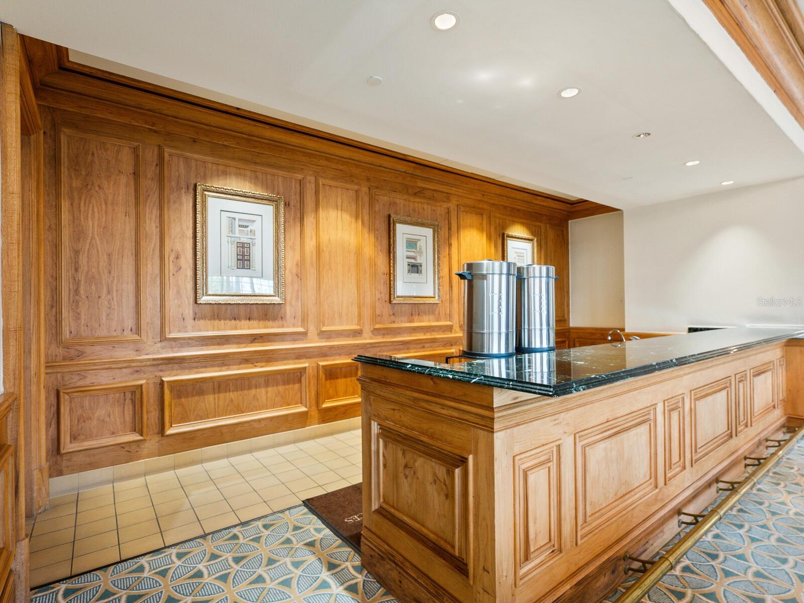 THE TOWER RESIDENCES - Residential