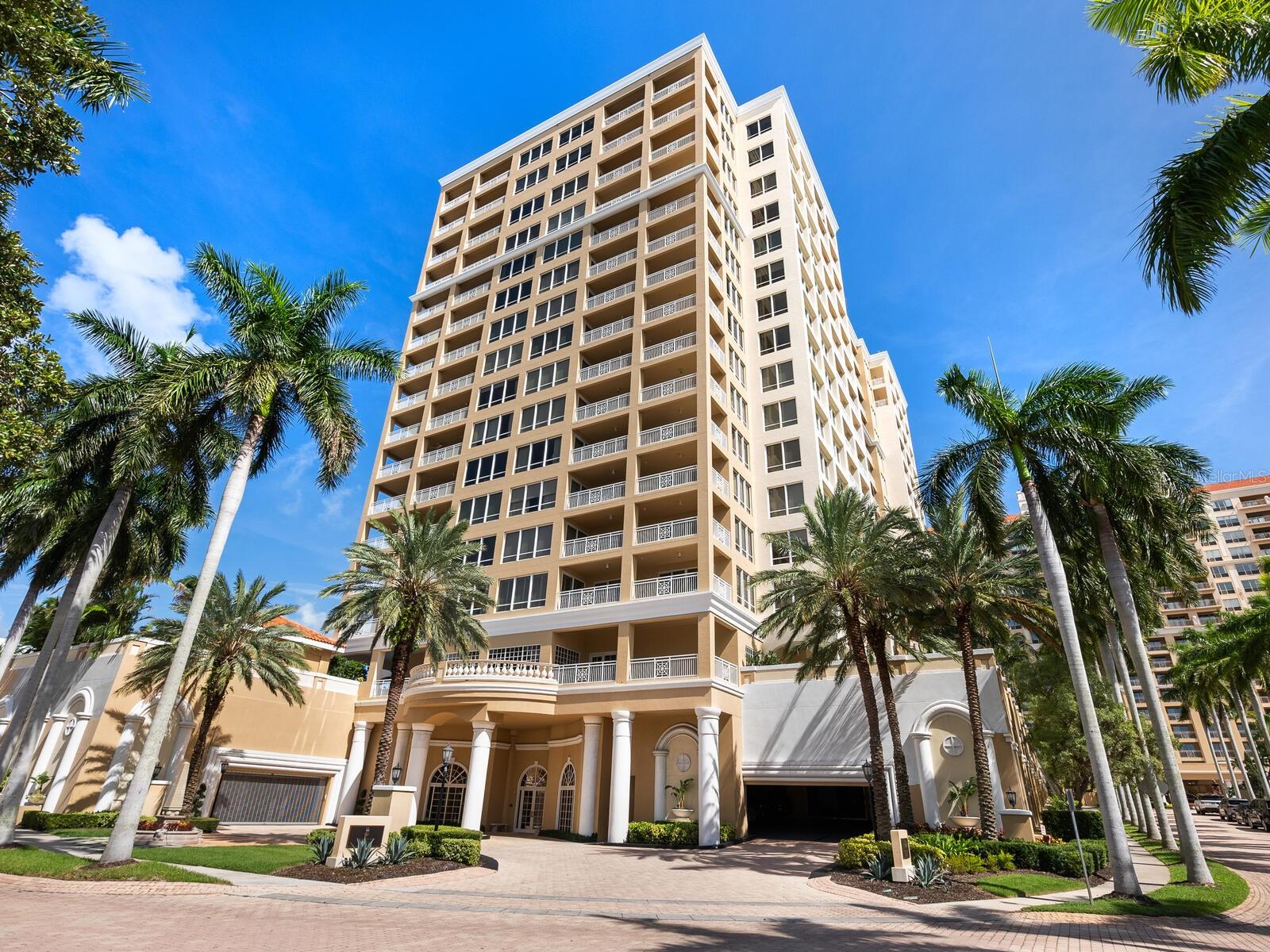 THE TOWER RESIDENCES - Residential