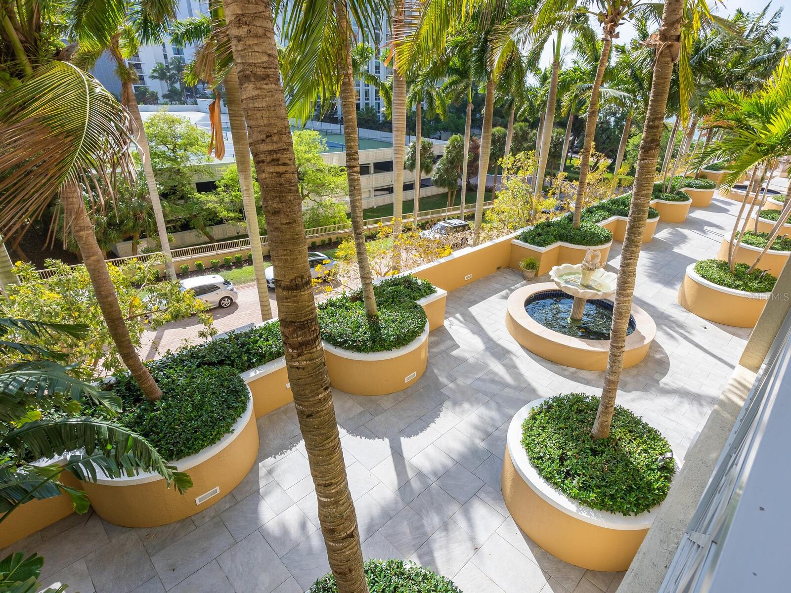 THE TOWER RESIDENCES - Residential