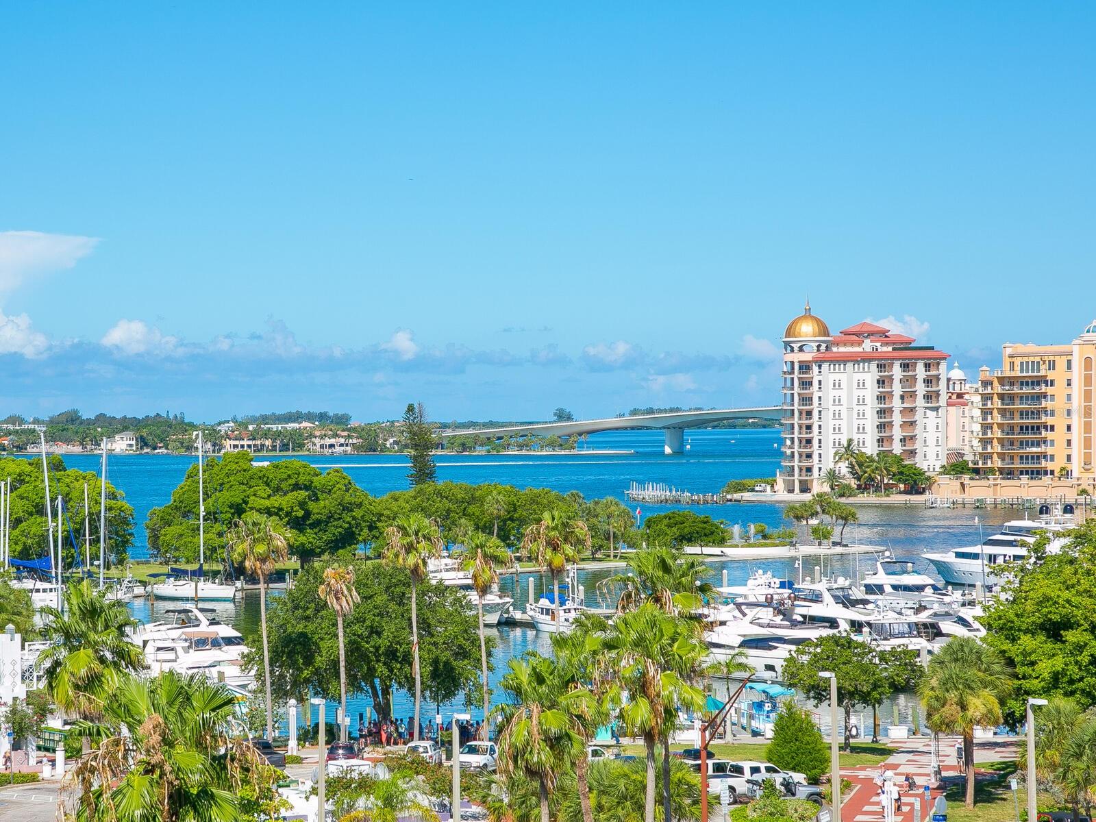 THE TOWER RESIDENCES - Residential