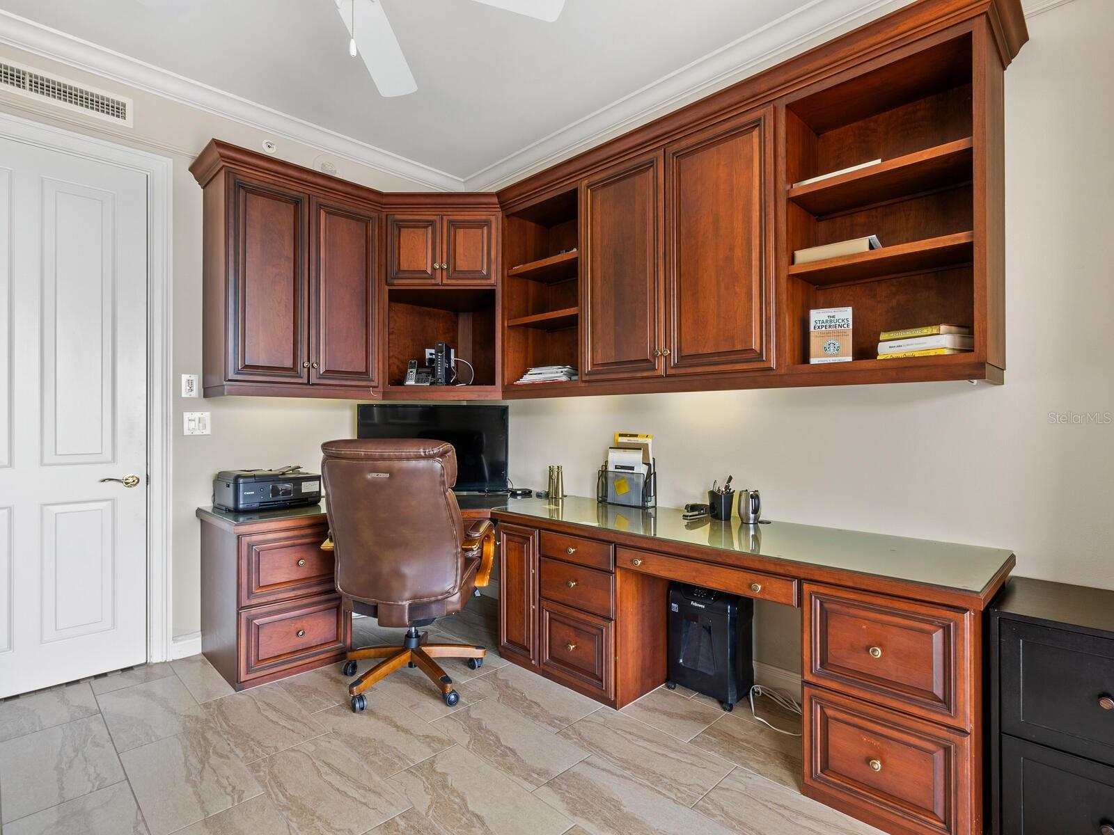 THE TOWER RESIDENCES - Residential