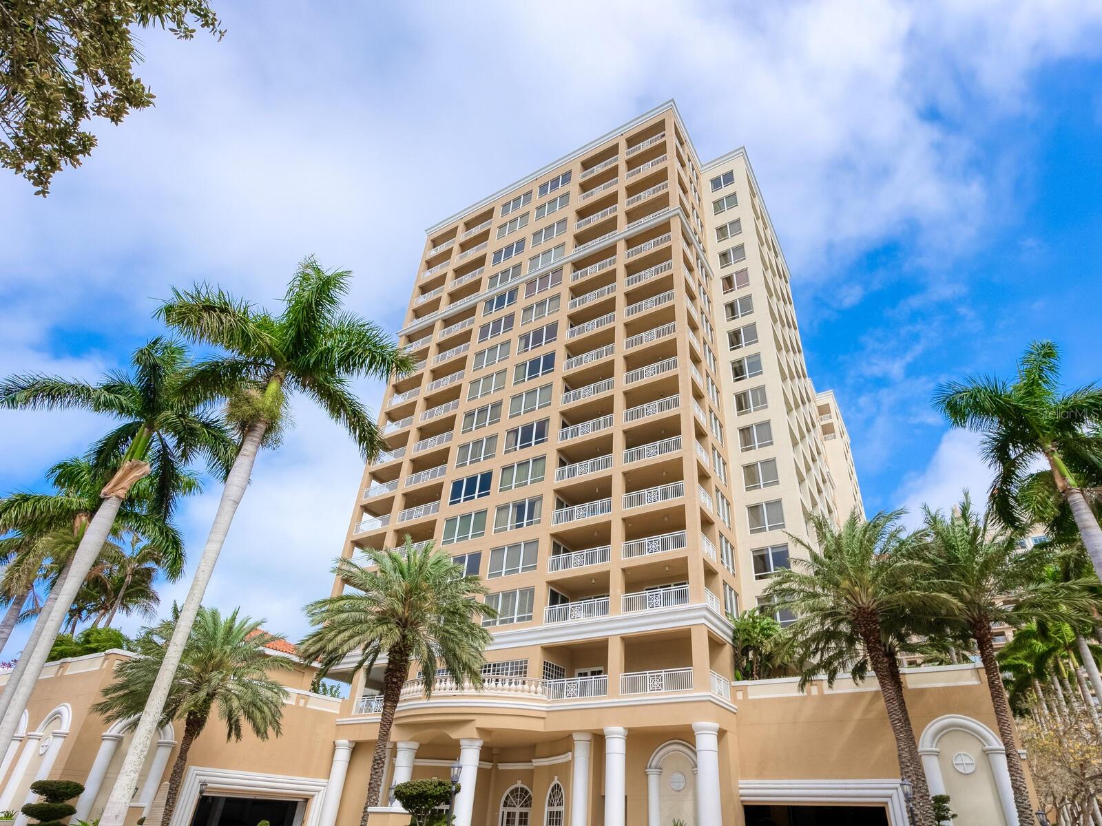 THE TOWER RESIDENCES - Residential