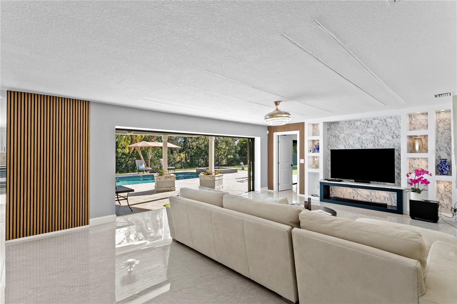 NORTH EAST PARK PLACIDO SHORES SNELL ISLES ESTATES - Residential