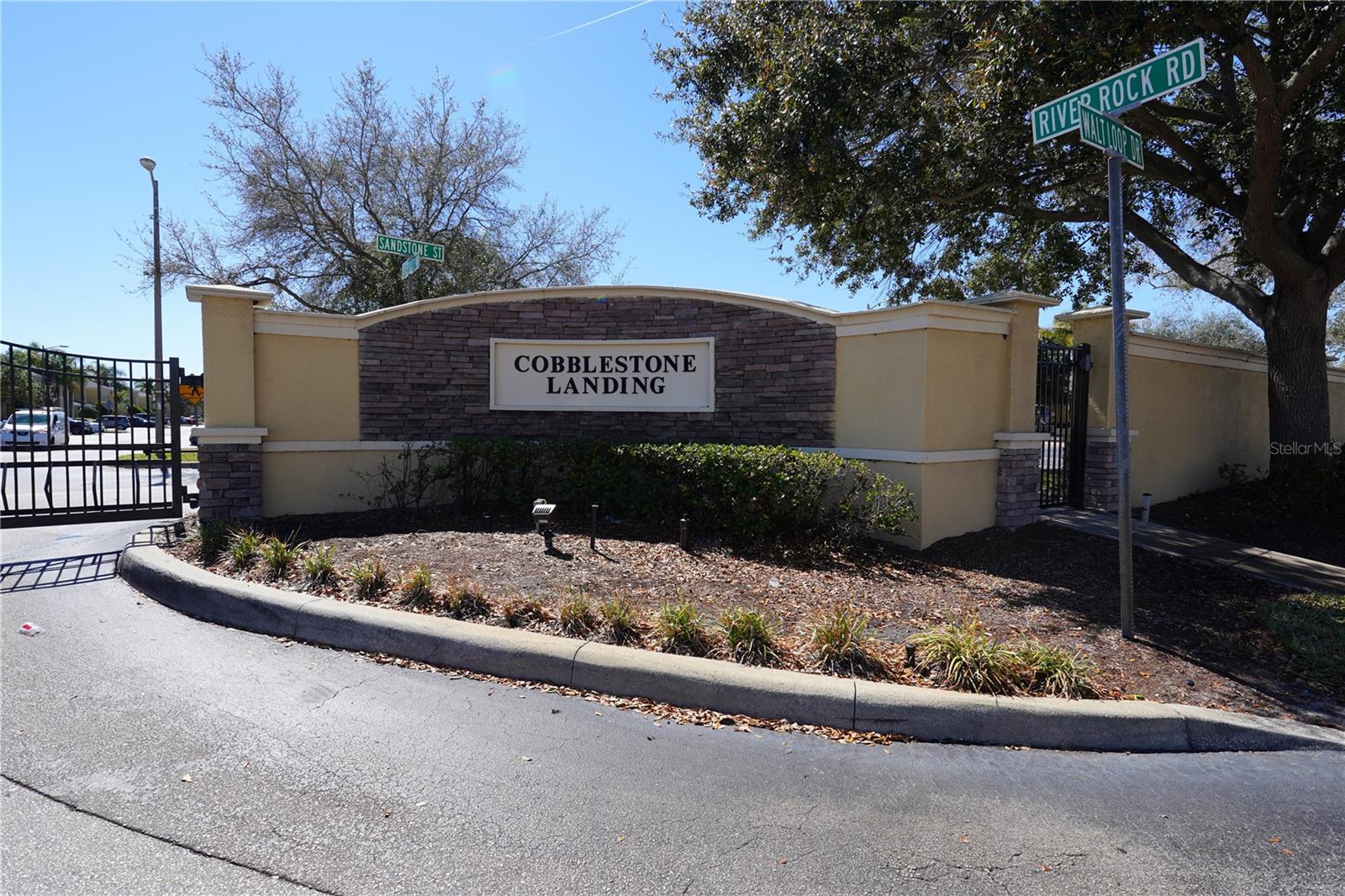 COBBLESTONE LANDING TWNHMS CONDO - Residential