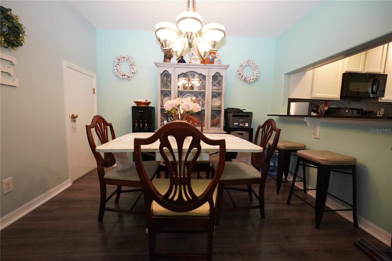 COBBLESTONE LANDING TWNHMS CONDO - Residential