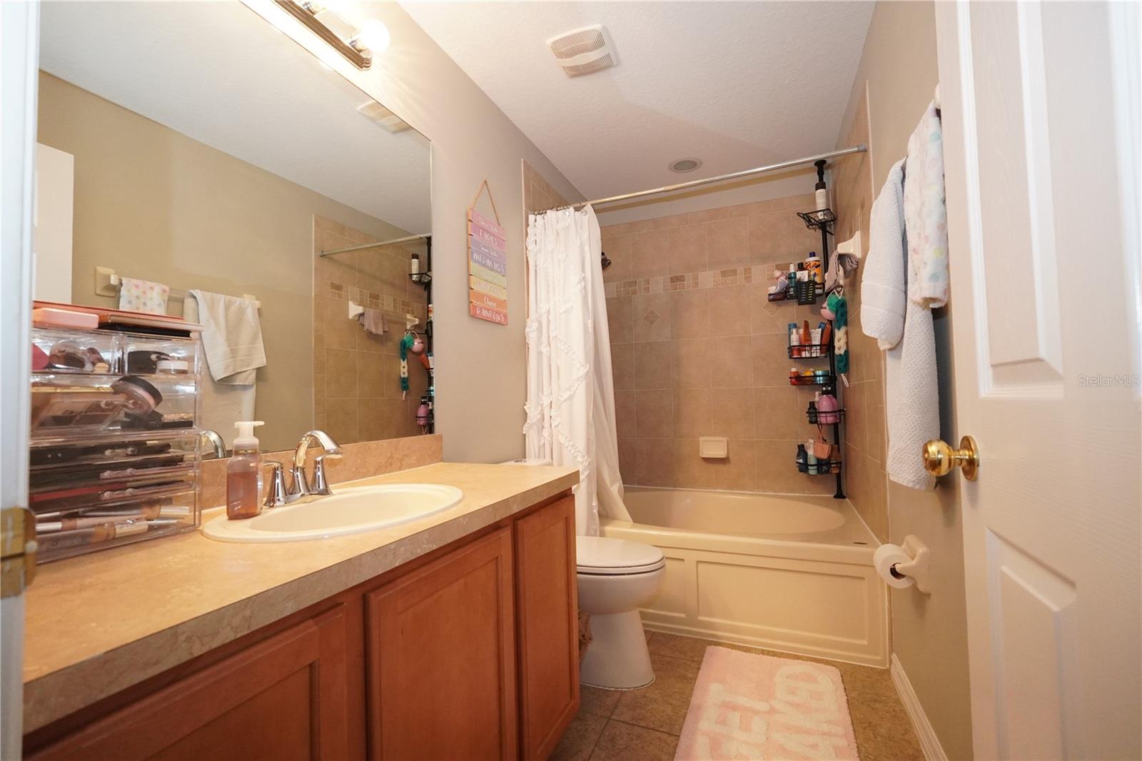 COBBLESTONE LANDING TWNHMS CONDO - Residential