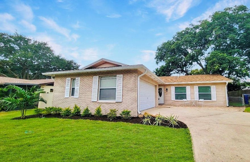 Welcome to paradise!! This 3 bedroom 2 bathroom Dunedin home is located in an ideal location in one of the most desirable areas of Tampa Bay. 
Enjoy life in the heart of Dunedin! Wonderful opportunity for a long-term lease, this 3 bedroom and 2 bathroom Dunedin home is located in an ideal location in one of the most desirable areas of Tampa Bay. The home features an open floor plan, completely remodeled modern kitchen and both bathrooms, new waterproof vinyl flooring and so many more beautiful updates! Located outside of flood zone - no damage from hurricanes!
Additional features include a spacious Florida room that was converted into an office space, and the fully fenced outdoor space, which allows you to truly enjoy the Florida lifestyle and beautiful weather year round. This home is conveniently located near great schools and community centers, restaurants, shops, and entertainment. Just a short drive away are the popular Downtown areas of Dunedin, Palm Harbor, Safety Harbor, and Tarpon Springs. The Dunedin Causeway, and the beautiful sands of Caladesi and Honeymoon Islands are also minutes away. 

The landlord prefers 12 months lease but will consider as short as 6 months minimum. The rent includes all the utilities including electricity! The landlord has a "blanket no-smoking policy" for this home.