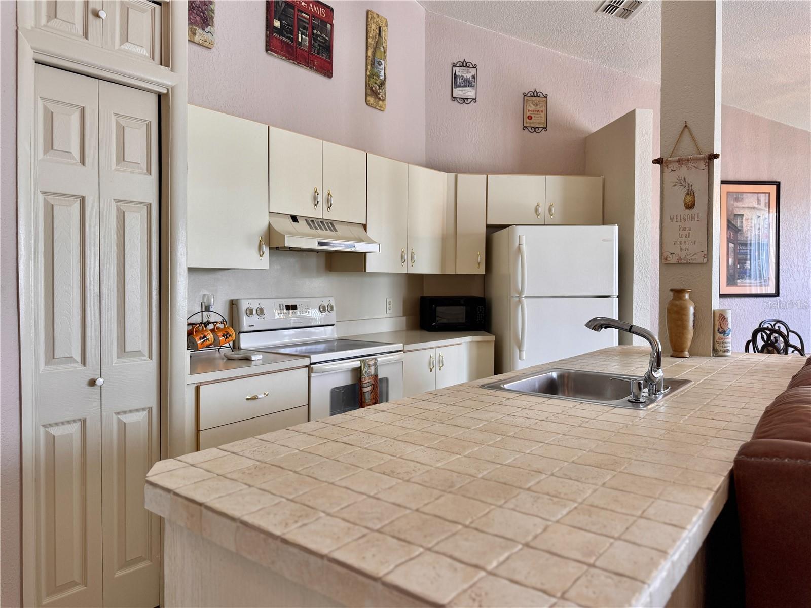 2520 WOODGATE BOULEVARD 202