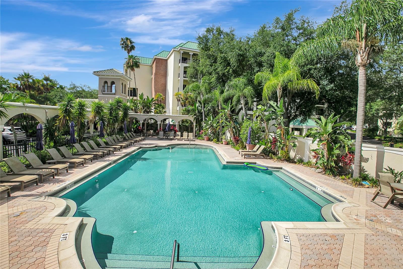 501 KNIGHTS RUN AVENUE 2202