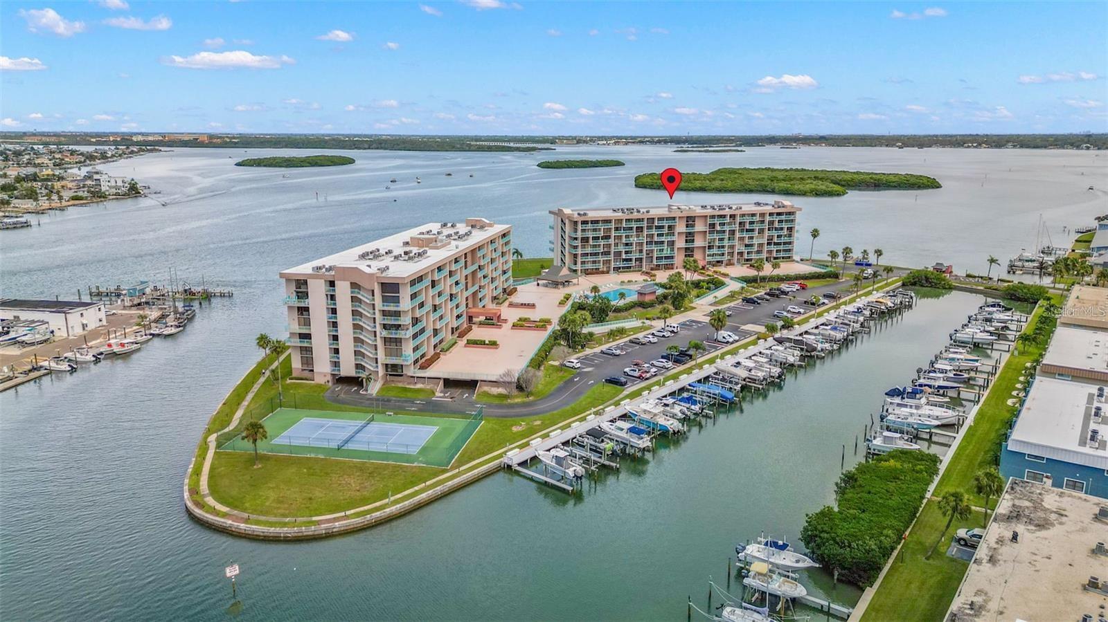 KEY CAPRI CONDO - Residential