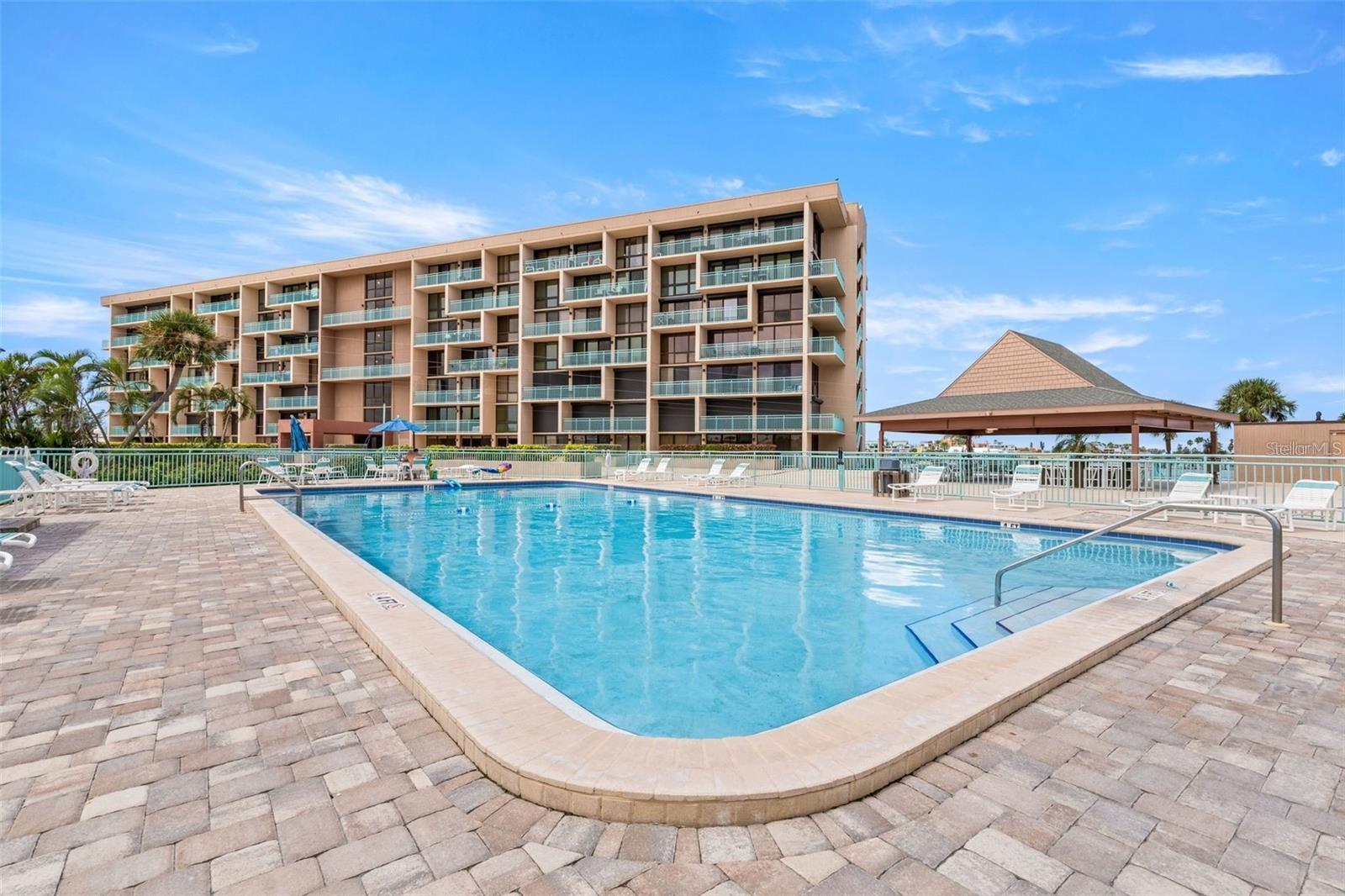 KEY CAPRI CONDO - Residential