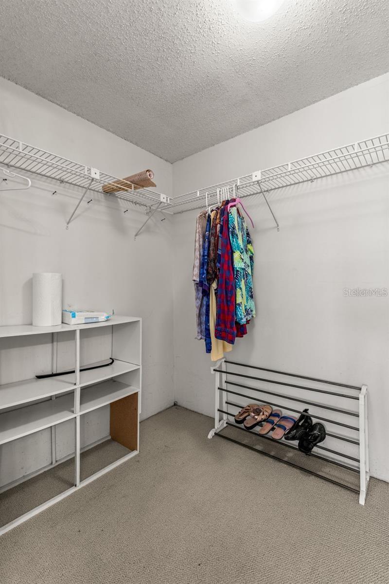 KEY CAPRI CONDO - Residential