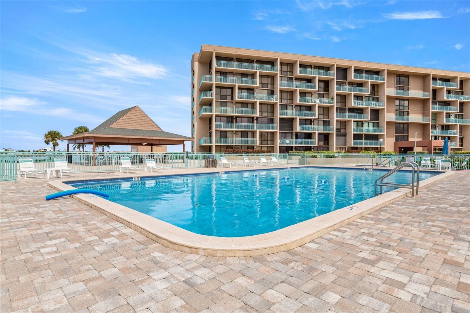 KEY CAPRI CONDO - Residential