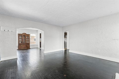 Tiny photo for 25 E Pinecrest Avenue, Eustis, FL 32726 (MLS # O6387464)