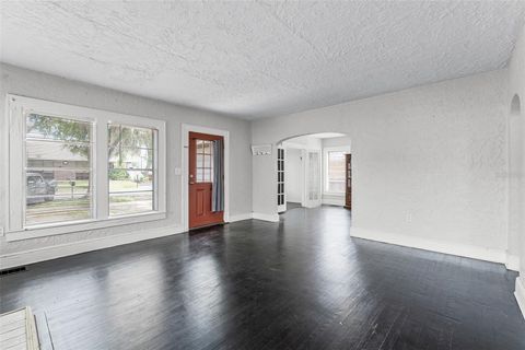 Tiny photo for 25 E Pinecrest Avenue, Eustis, FL 32726 (MLS # O6387464)