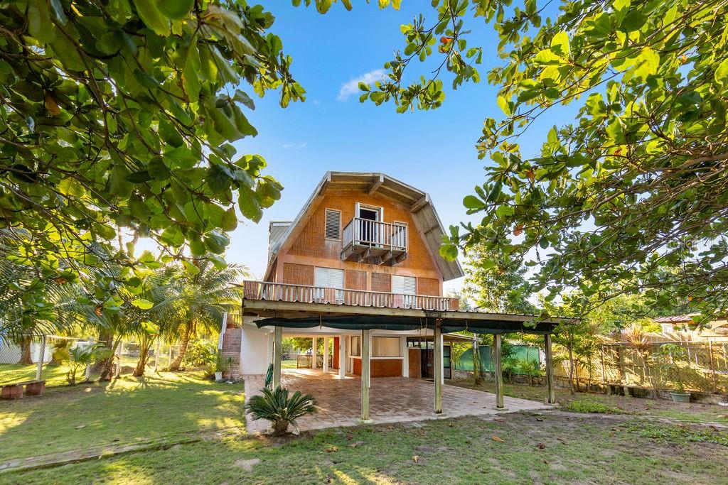 LAS PICUAS - Residential