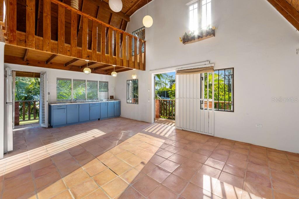 LAS PICUAS - Residential