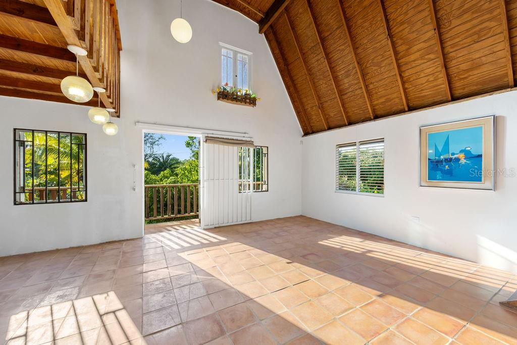 LAS PICUAS - Residential