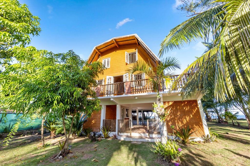 LAS PICUAS - Residential