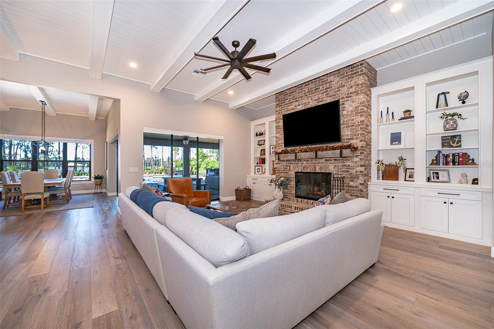 SEMINOLE WOODS 5 AC DEV - Residential