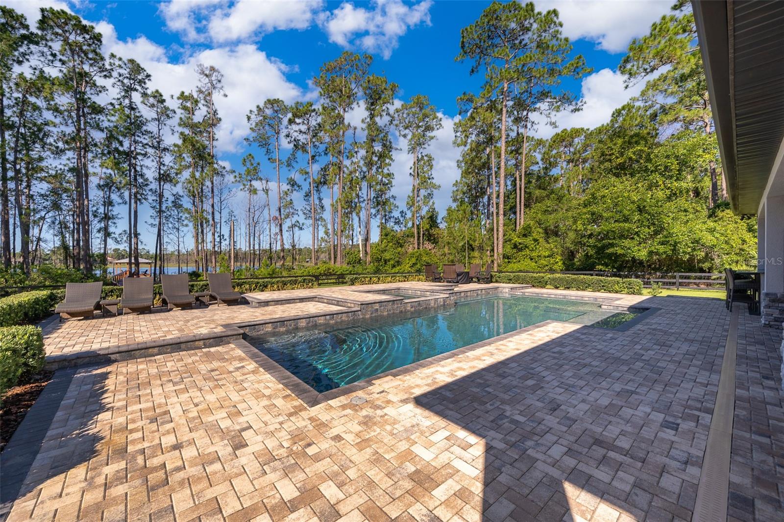 SEMINOLE WOODS 5 AC DEV - Residential