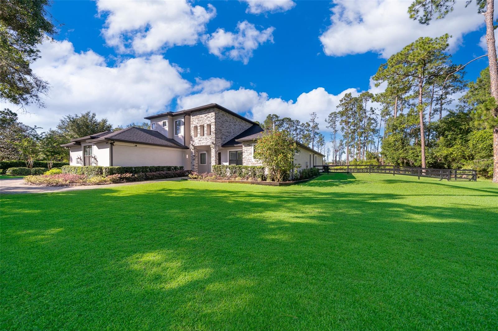 SEMINOLE WOODS 5 AC DEV - Residential