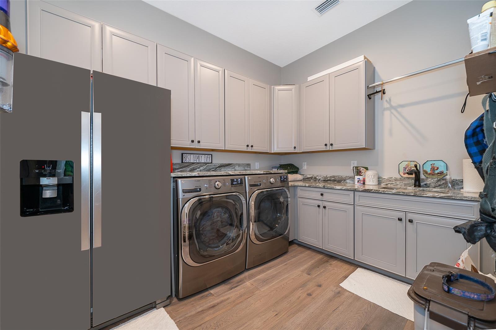 SEMINOLE WOODS 5 AC DEV - Residential