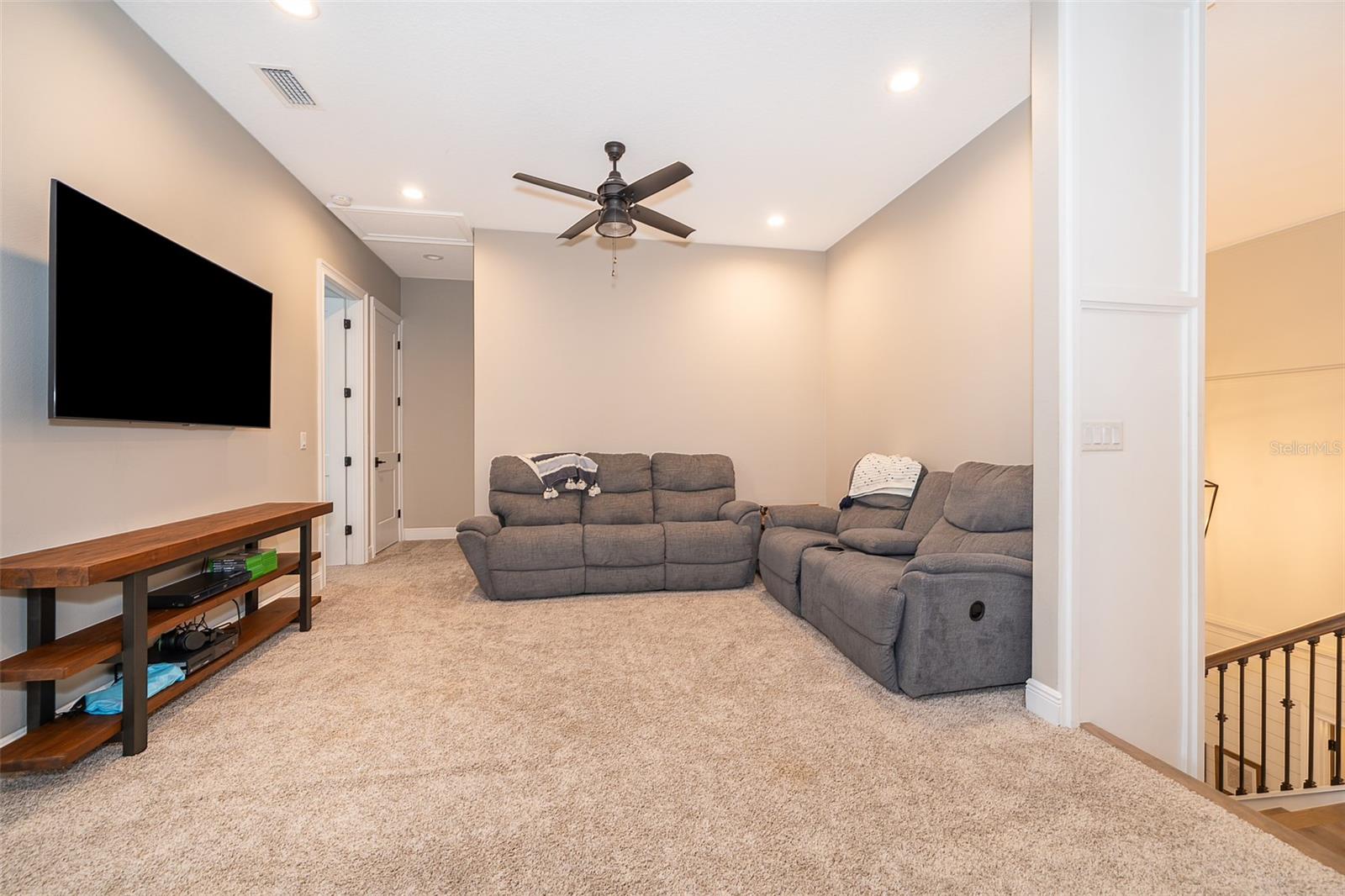 SEMINOLE WOODS 5 AC DEV - Residential