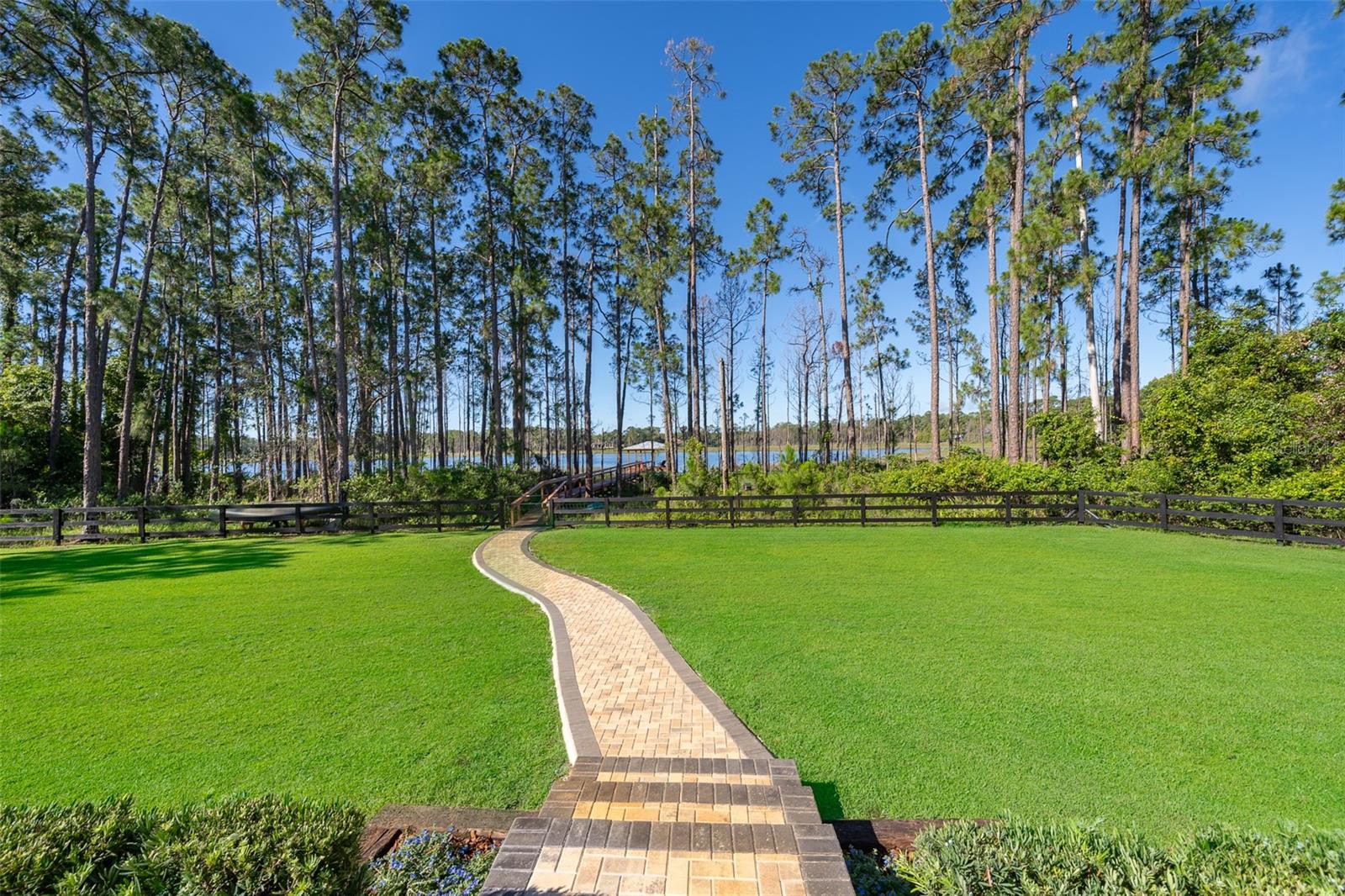 SEMINOLE WOODS 5 AC DEV - Residential