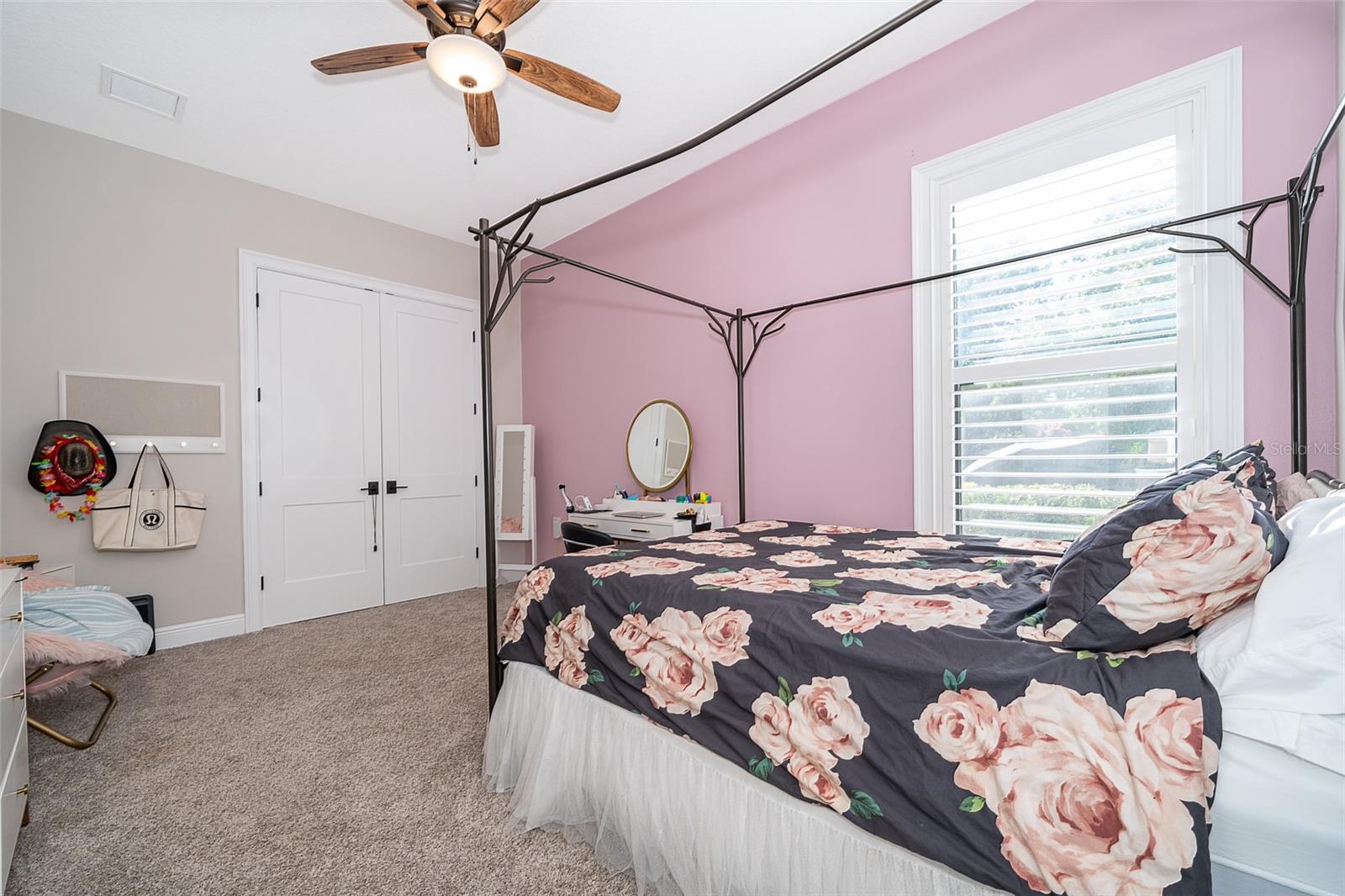 SEMINOLE WOODS 5 AC DEV - Residential