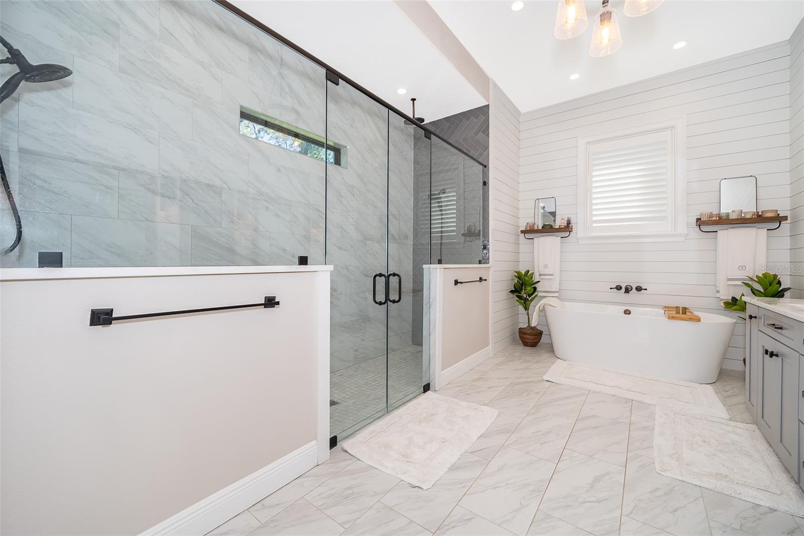 SEMINOLE WOODS 5 AC DEV - Residential