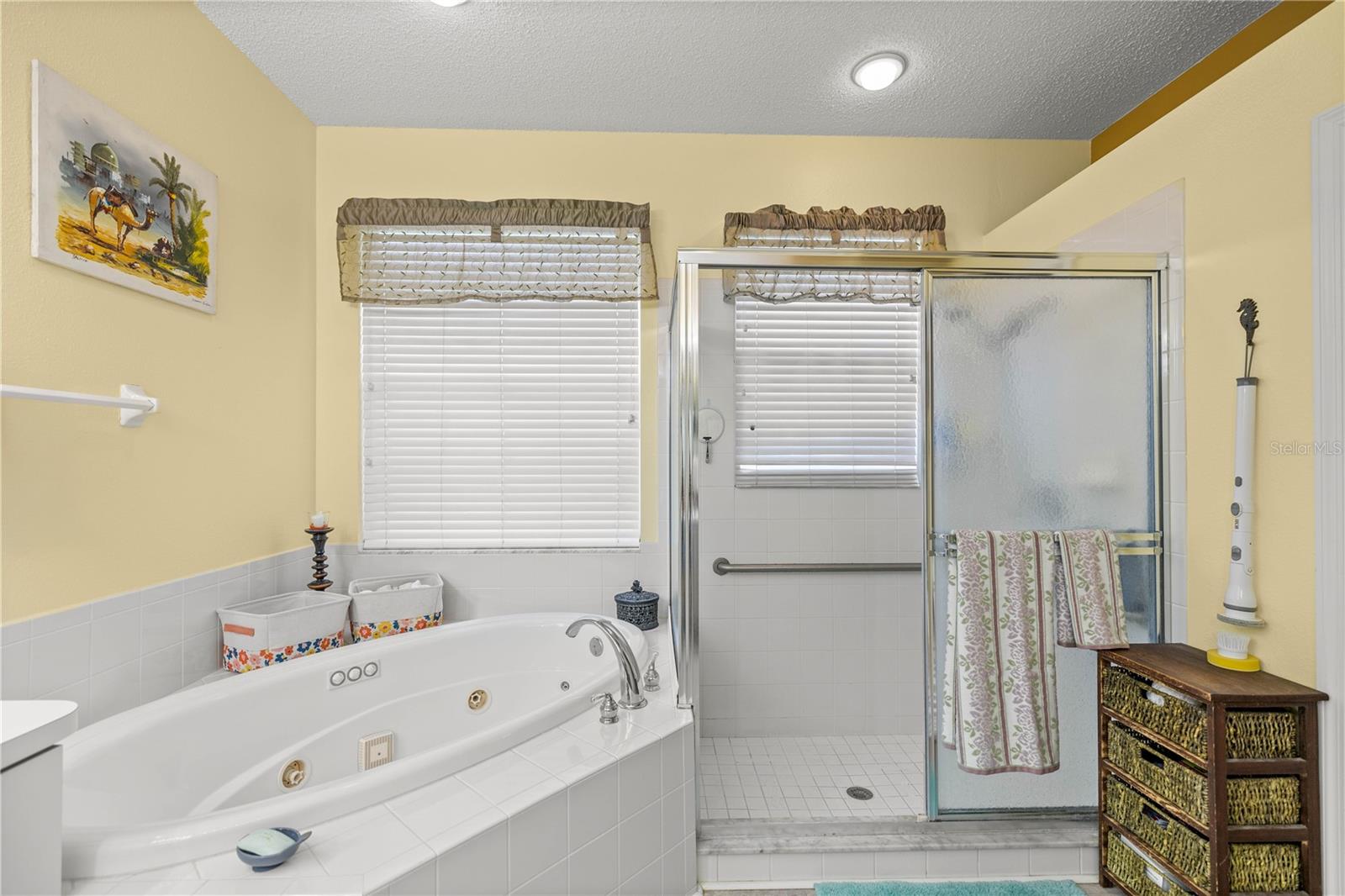 CRYSTAL OAKS EIGHTH ADD - Residential