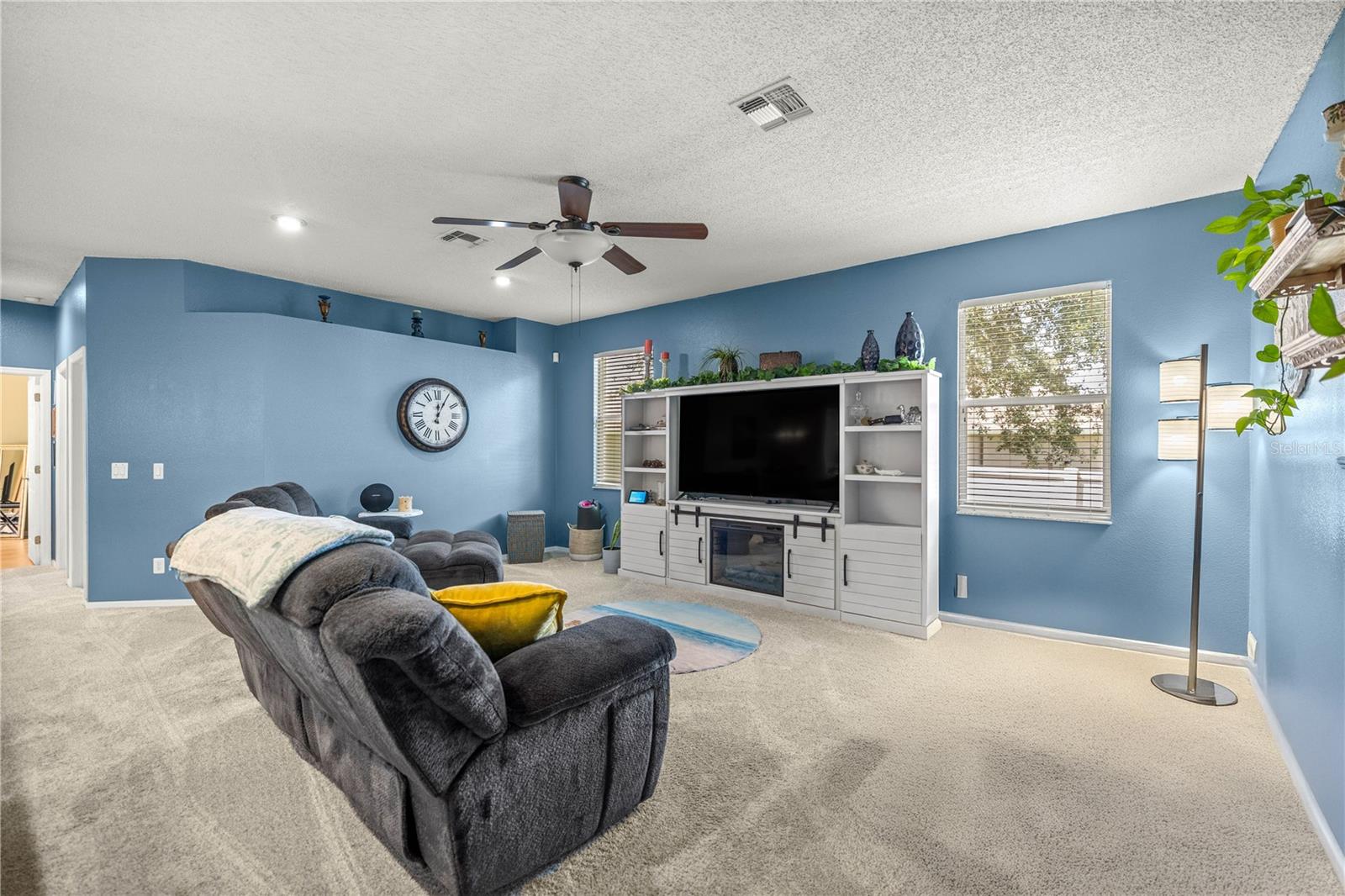 CRYSTAL OAKS EIGHTH ADD - Residential