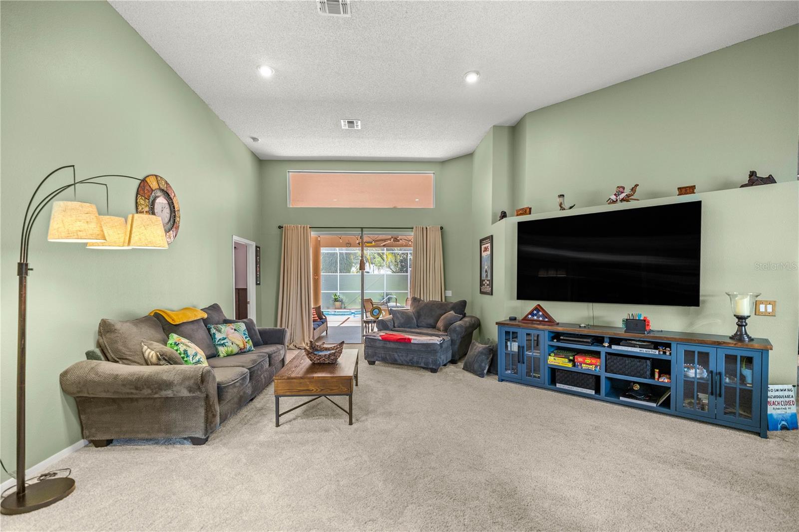 CRYSTAL OAKS EIGHTH ADD - Residential