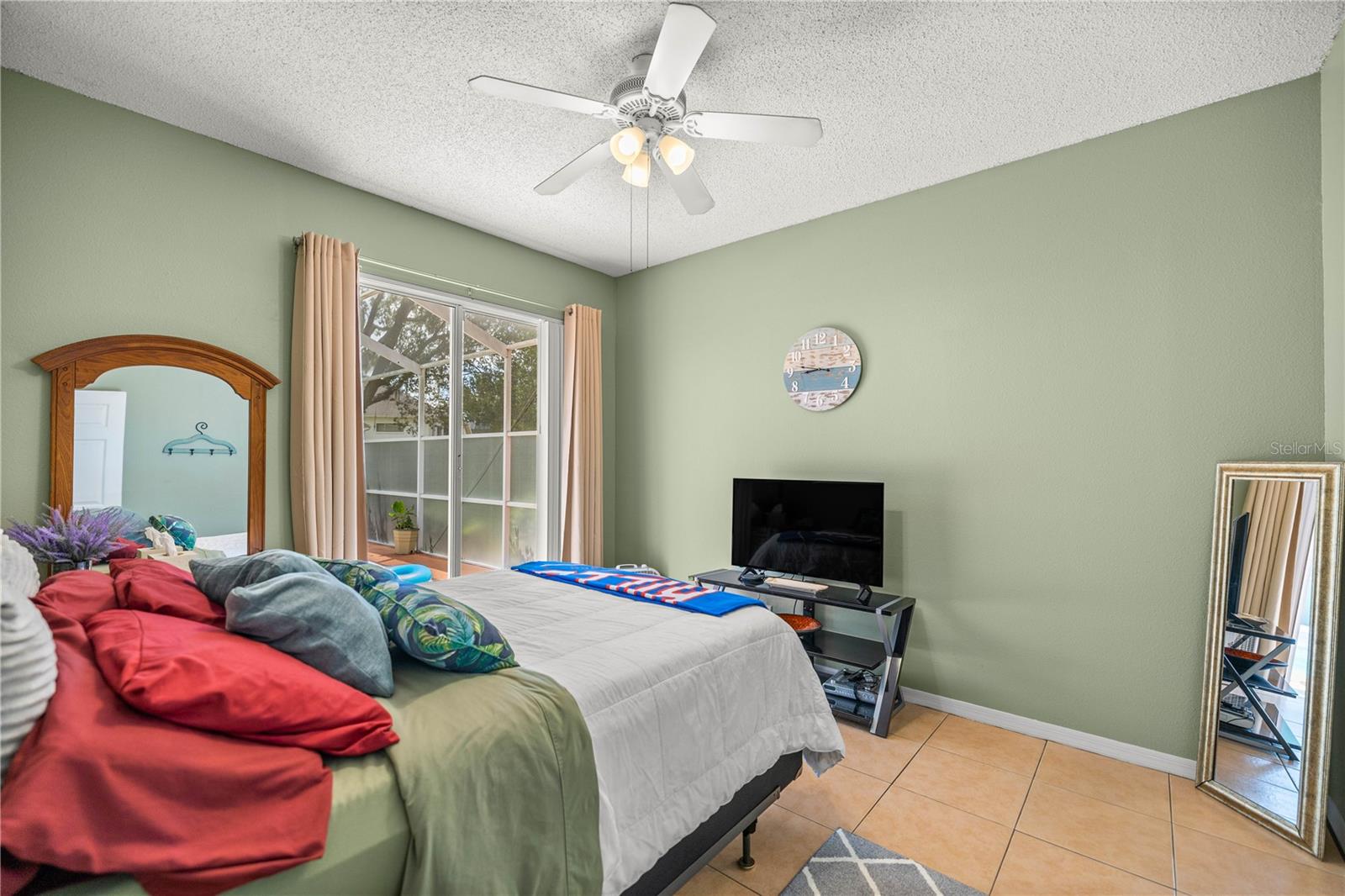 CRYSTAL OAKS EIGHTH ADD - Residential