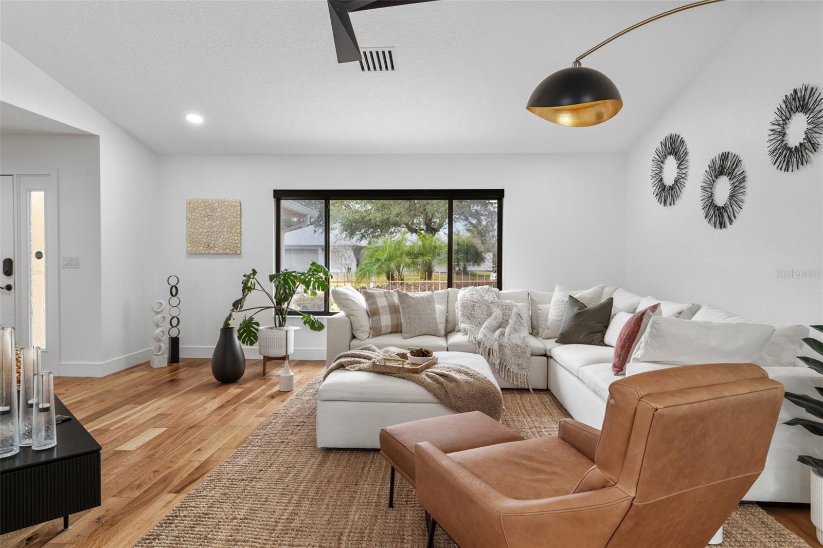 BERKELEY MANOR - Residential