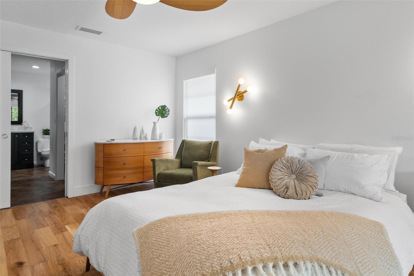 BERKELEY MANOR - Residential