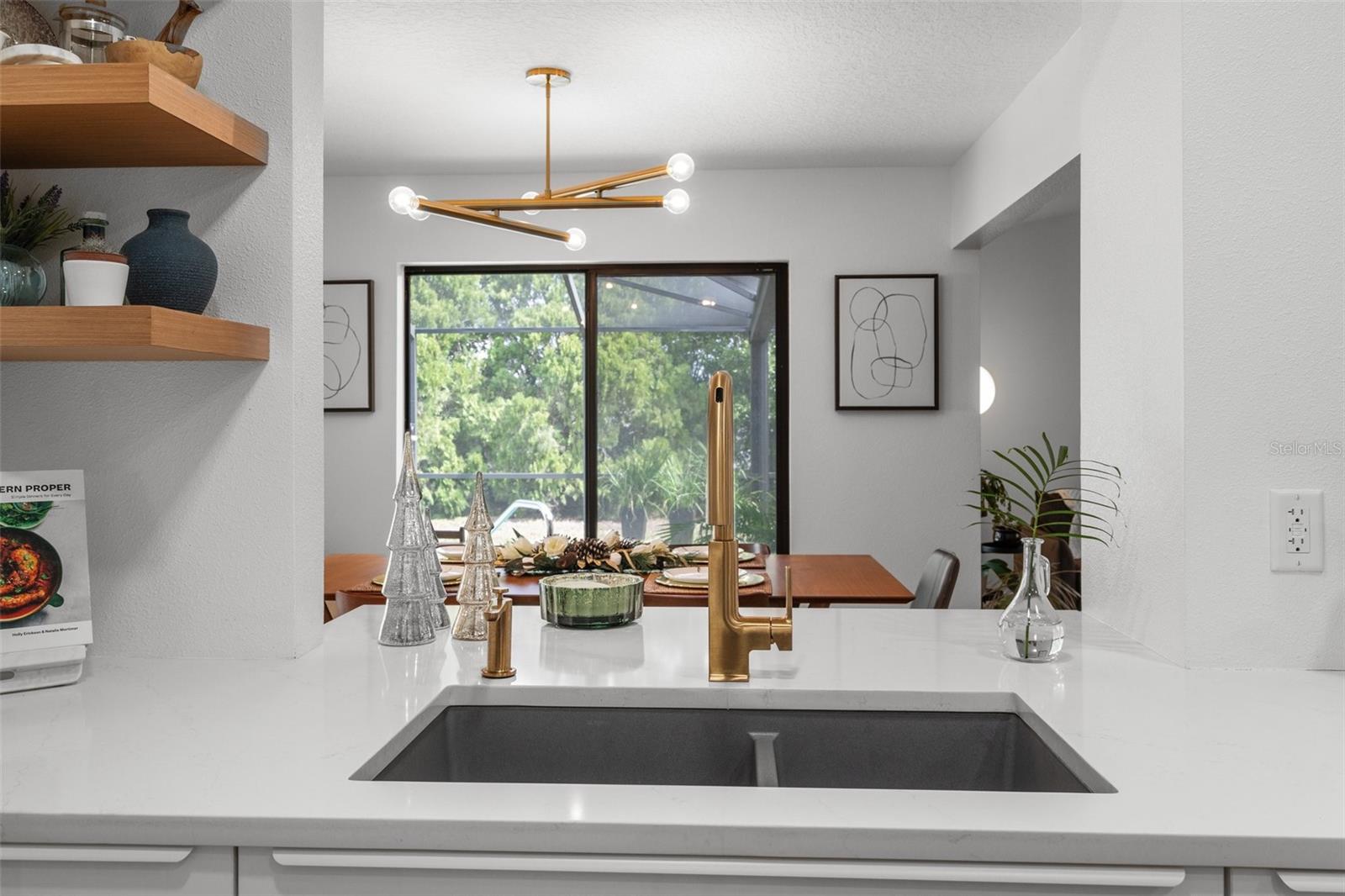 BERKELEY MANOR - Residential