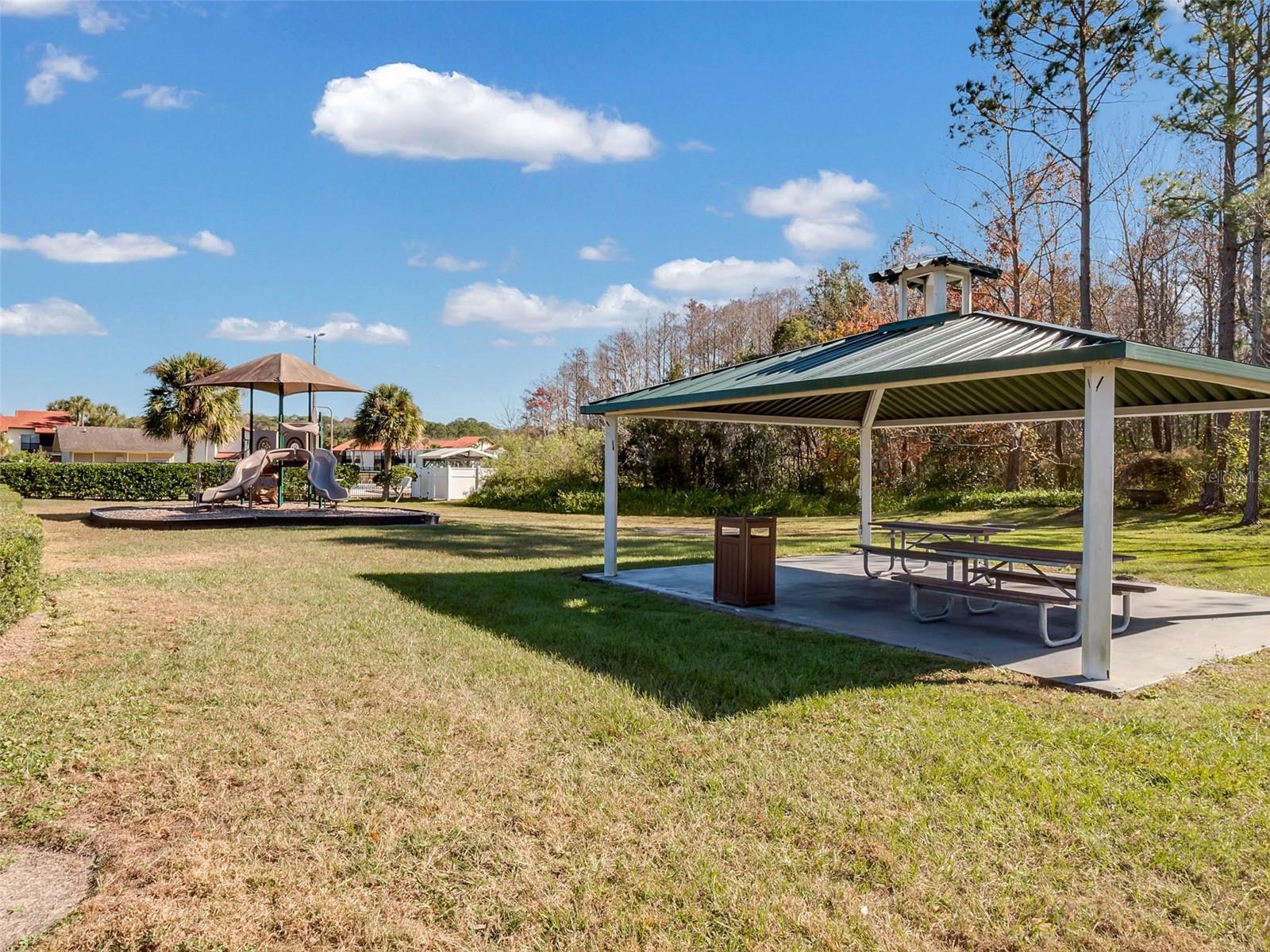 COUNTRYWALK - Residential