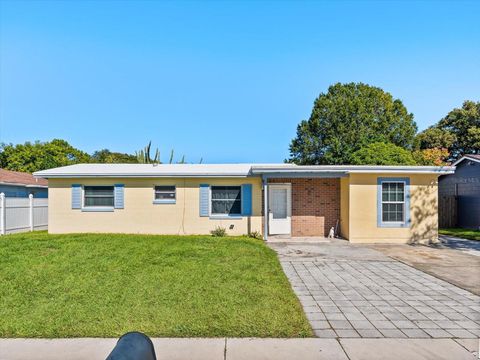 Photo of 4045 Castlegate Drive, Orlando, FL 32839 (MLS # S5137937)