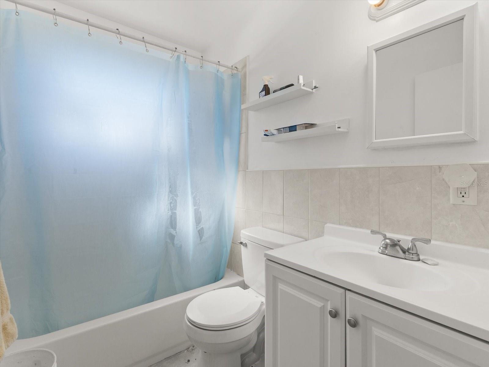 IMPERIAL ESTATES - Residential