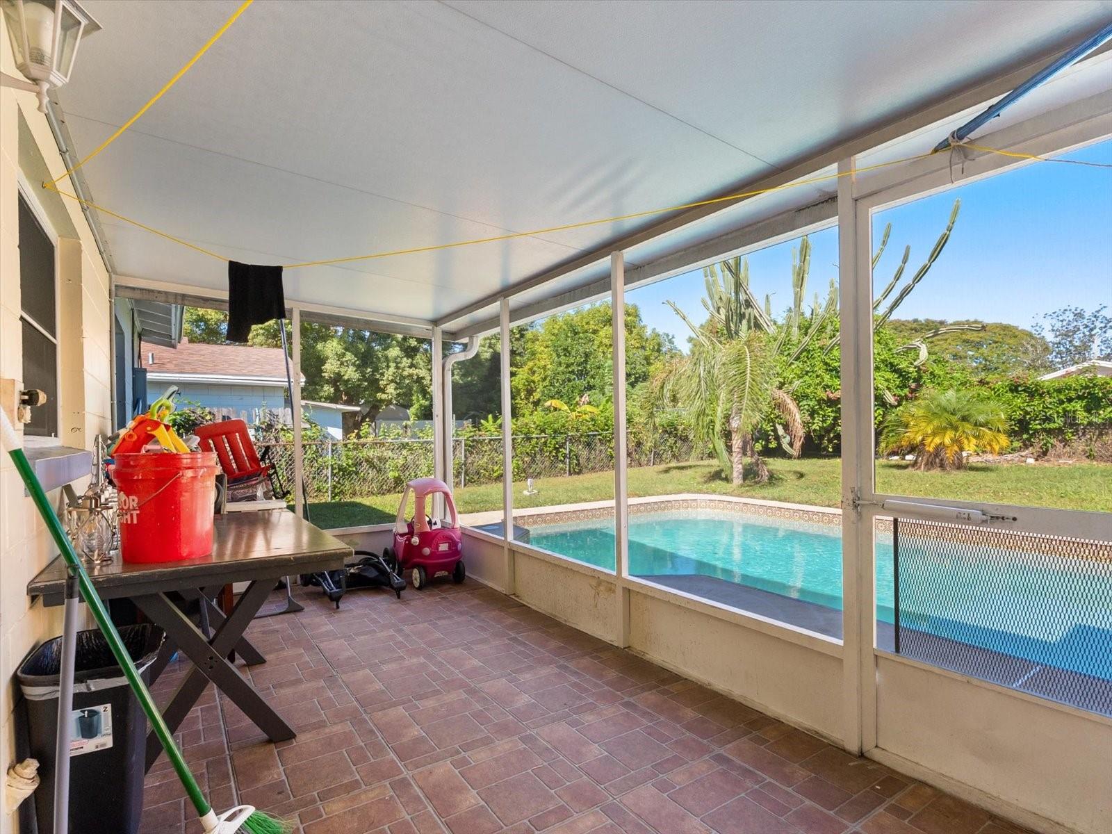 IMPERIAL ESTATES - Residential